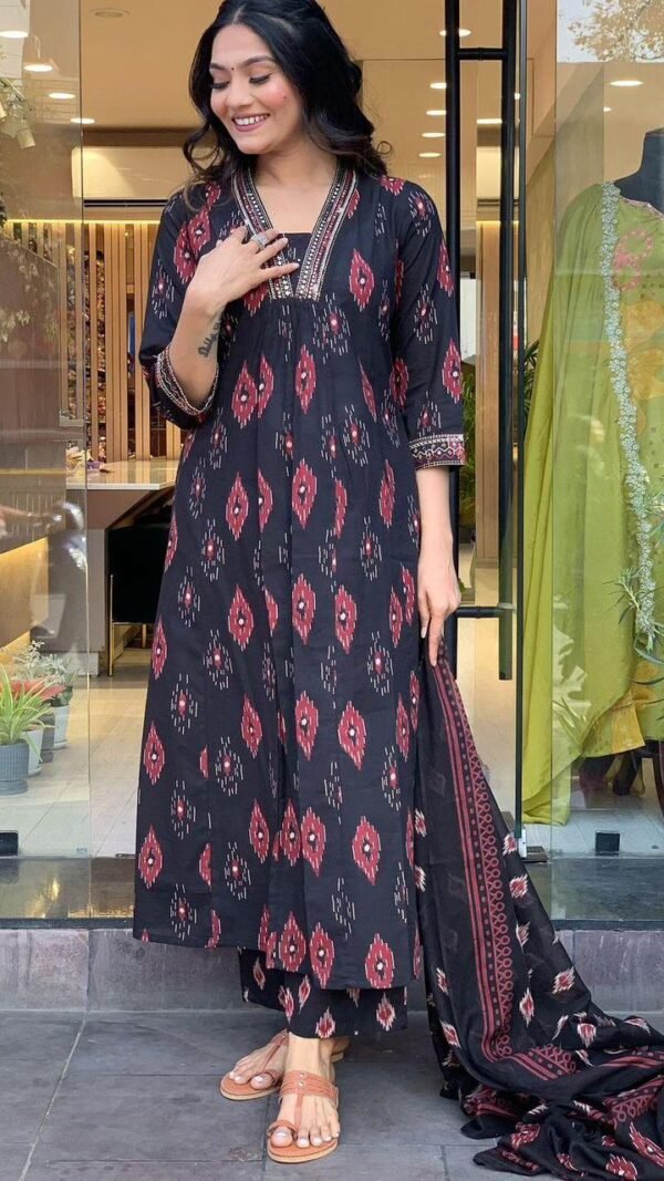 Vogue Kurta Set for Women